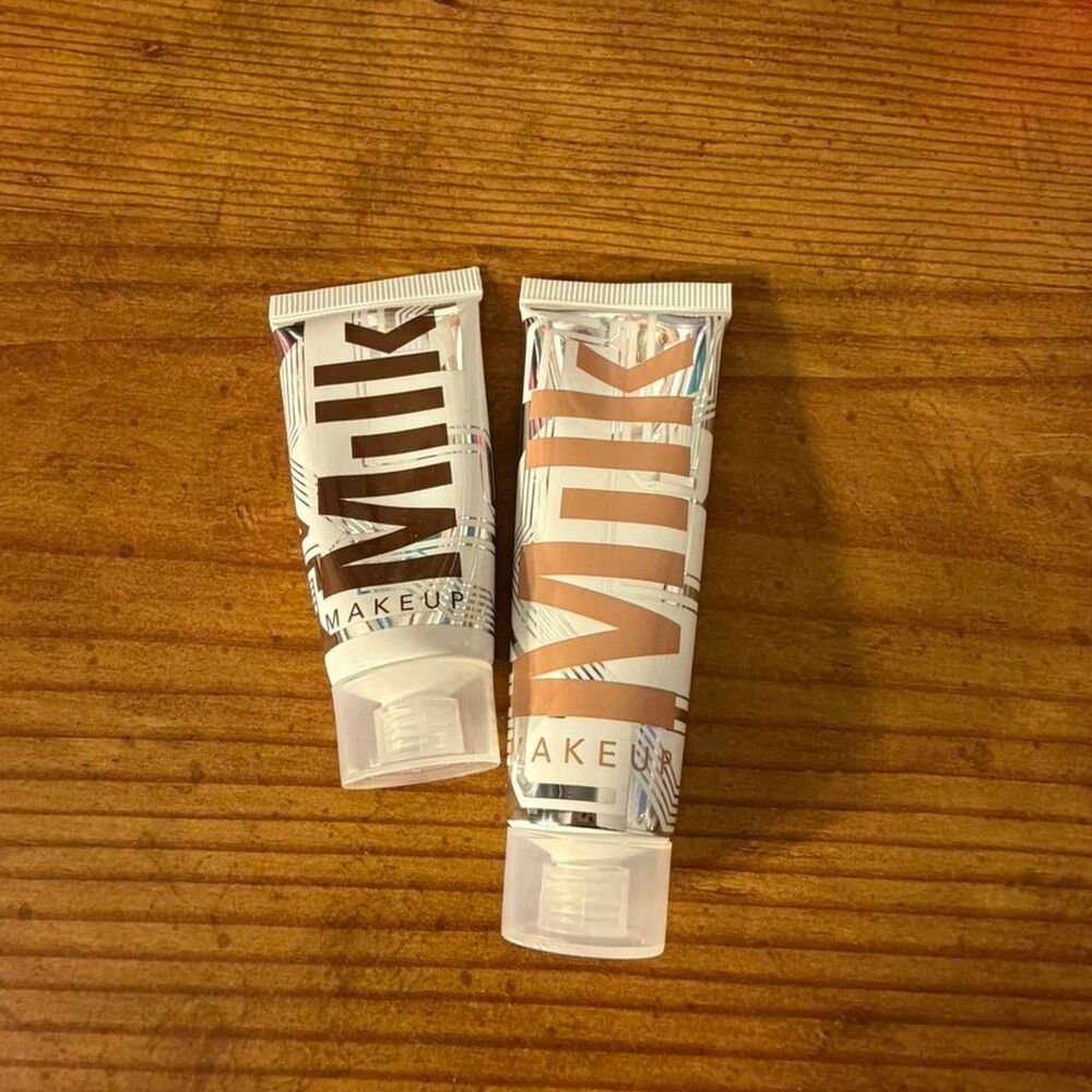 Milk Bronzer and Highlighter Set